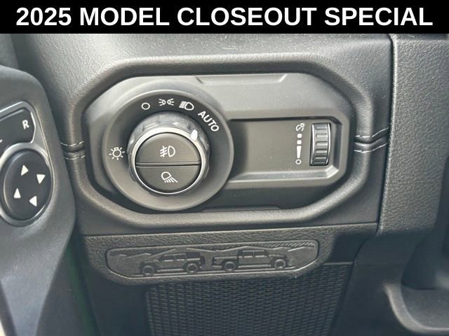 New 2025 Jeep Gladiator Rubicon AWD/4WD image 31