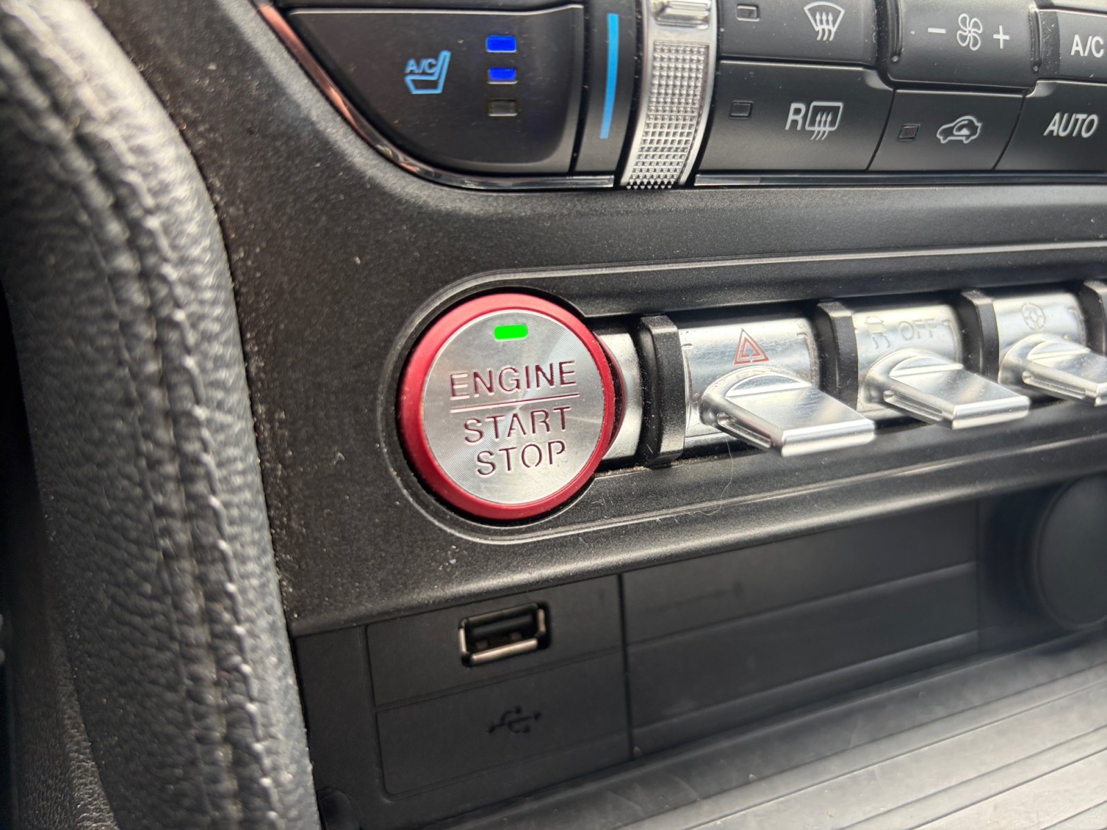 Used 2020 Ford Mustang Premium RWD image 32
