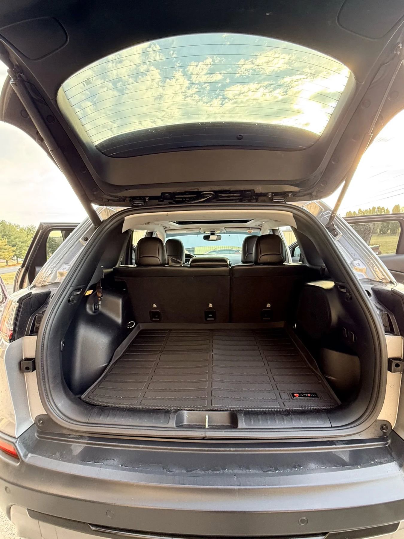 Used 2020 Jeep Cherokee Limited image 38