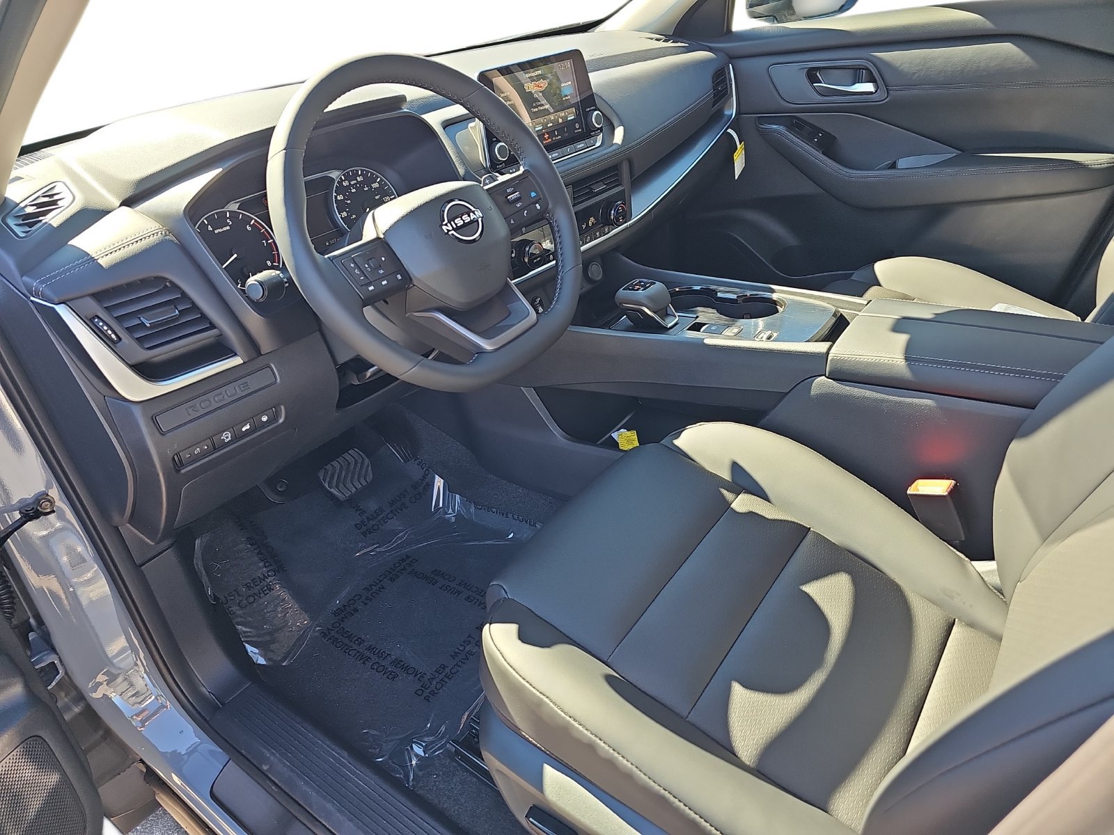 New 2027 Nissan Rogue Dark Armor FWD image 16
