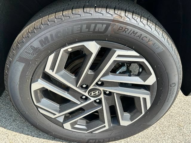 Used 2025 Hyundai Tucson Limited AWD/4WD image 7