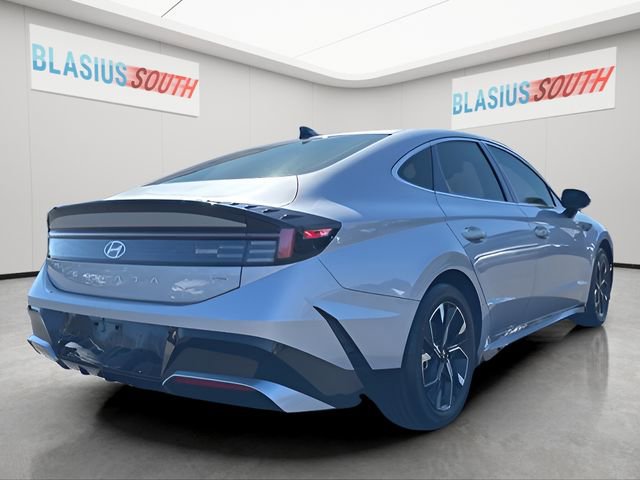 Used 2025 Hyundai Sonata SEL AWD/4WD image 3