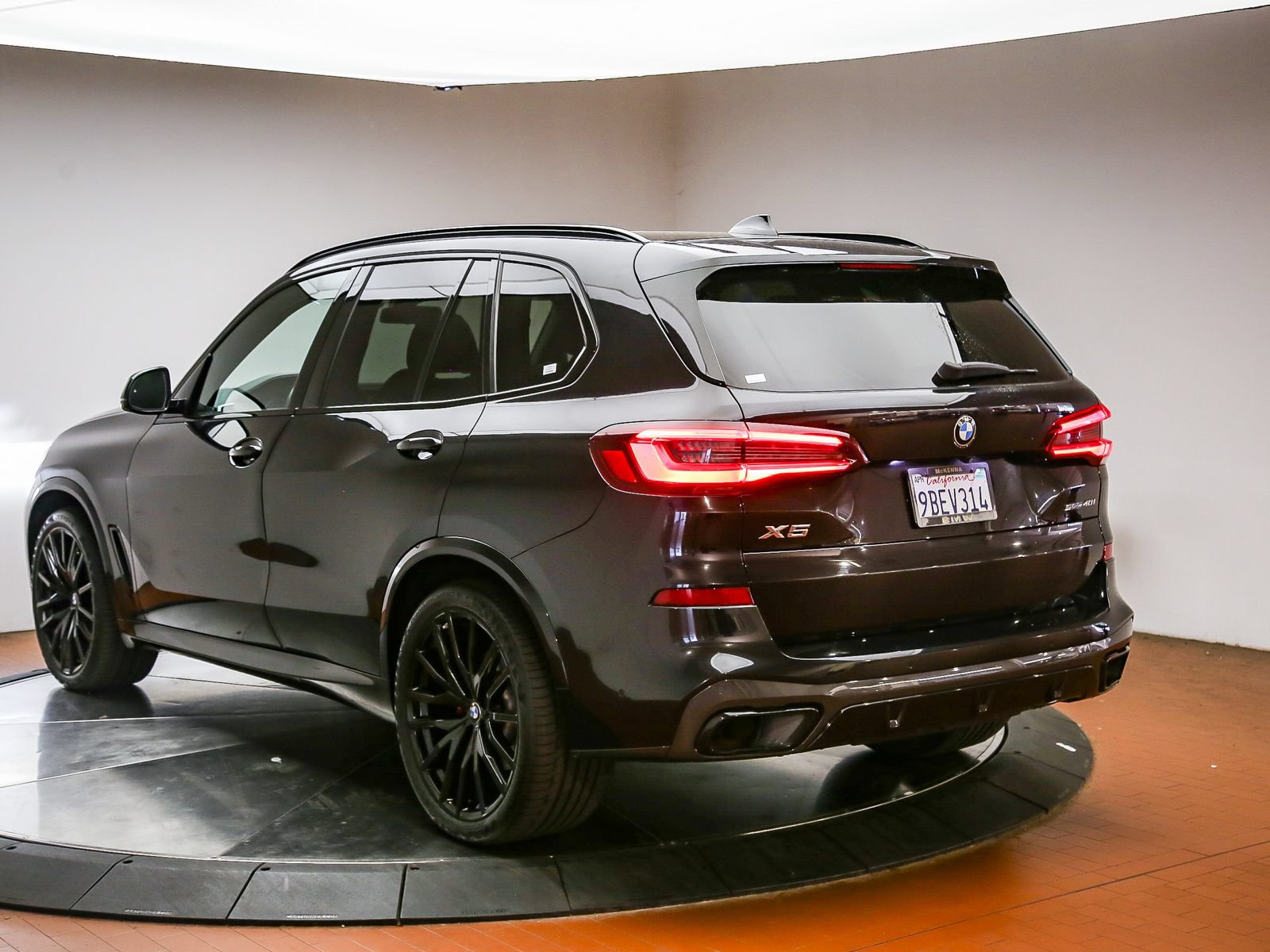 Used 2022 BMW X5 sDrive40i w/ M Sport Package RWD image 5