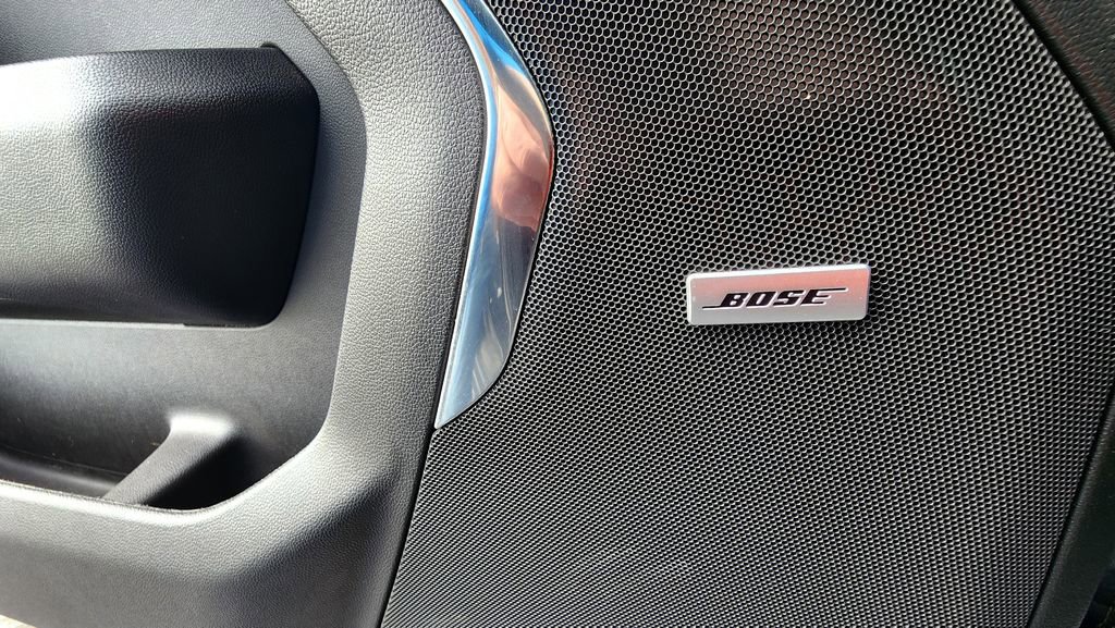 Used 2022 Chevrolet Suburban LT AWD/4WD image 20