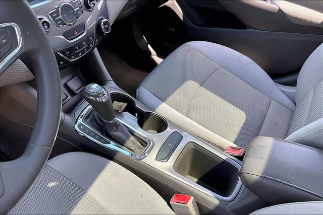 Used 2017 Chevrolet Cruze LT w/ Sun And Sound Package FWD image 13