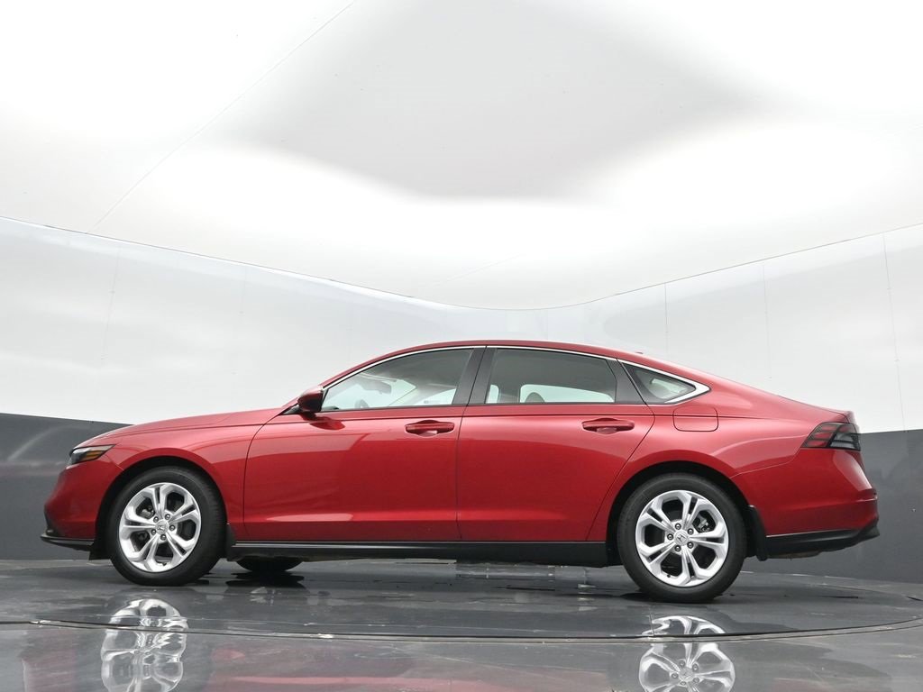 Certified 2025 Honda Accord LX image 14