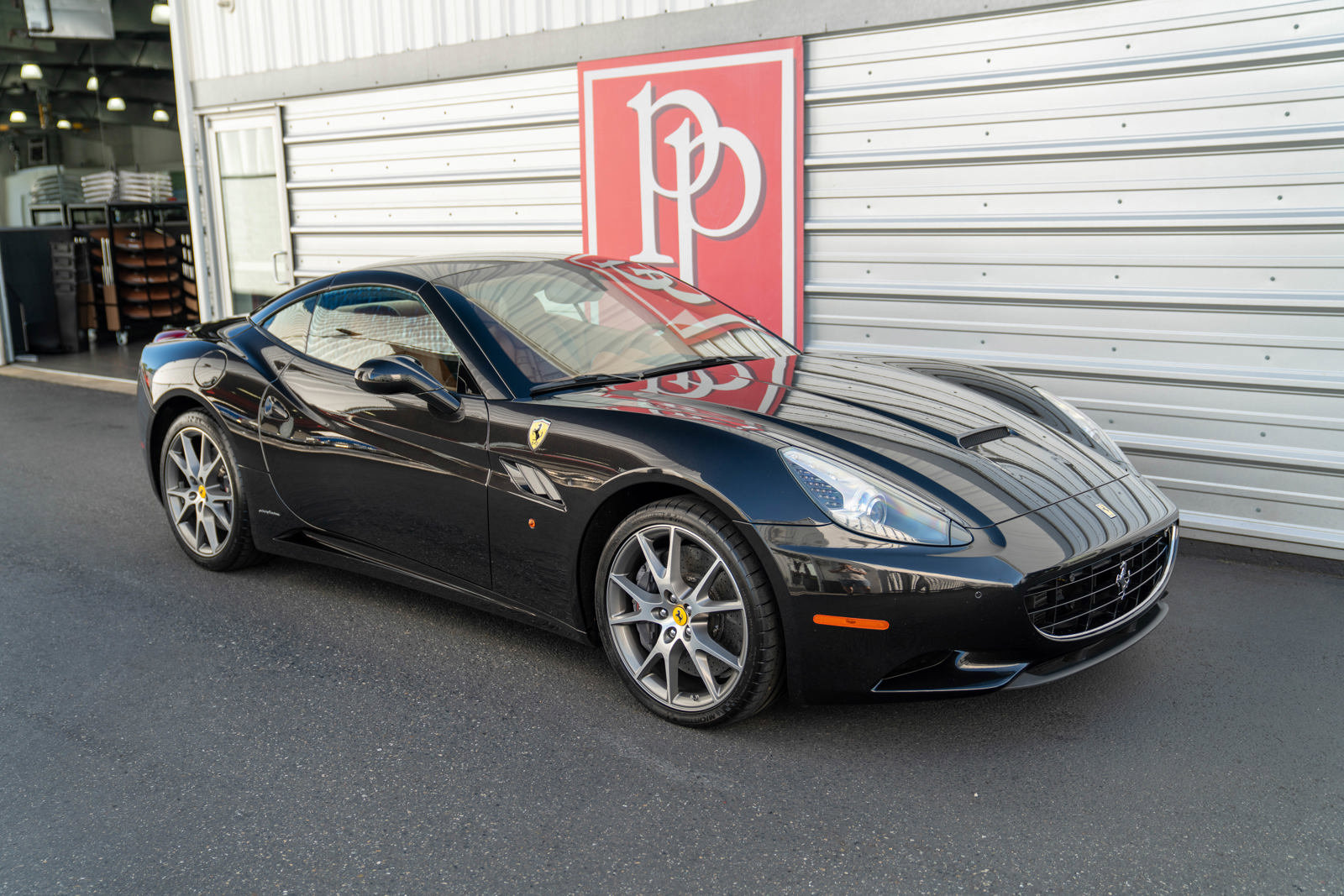 Used 2013 Ferrari California image 54