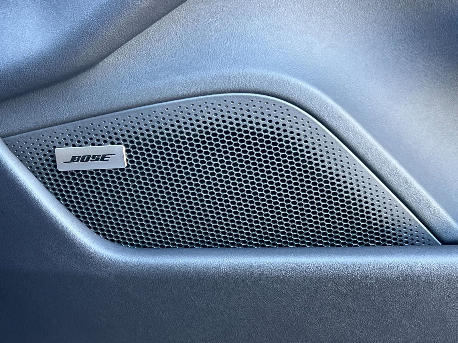 Certified 2025 Porsche Taycan Turbo GT image 19