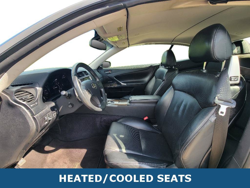 Used 2010 Lexus IS 250C w/ Luxury Pkg RWD image 12