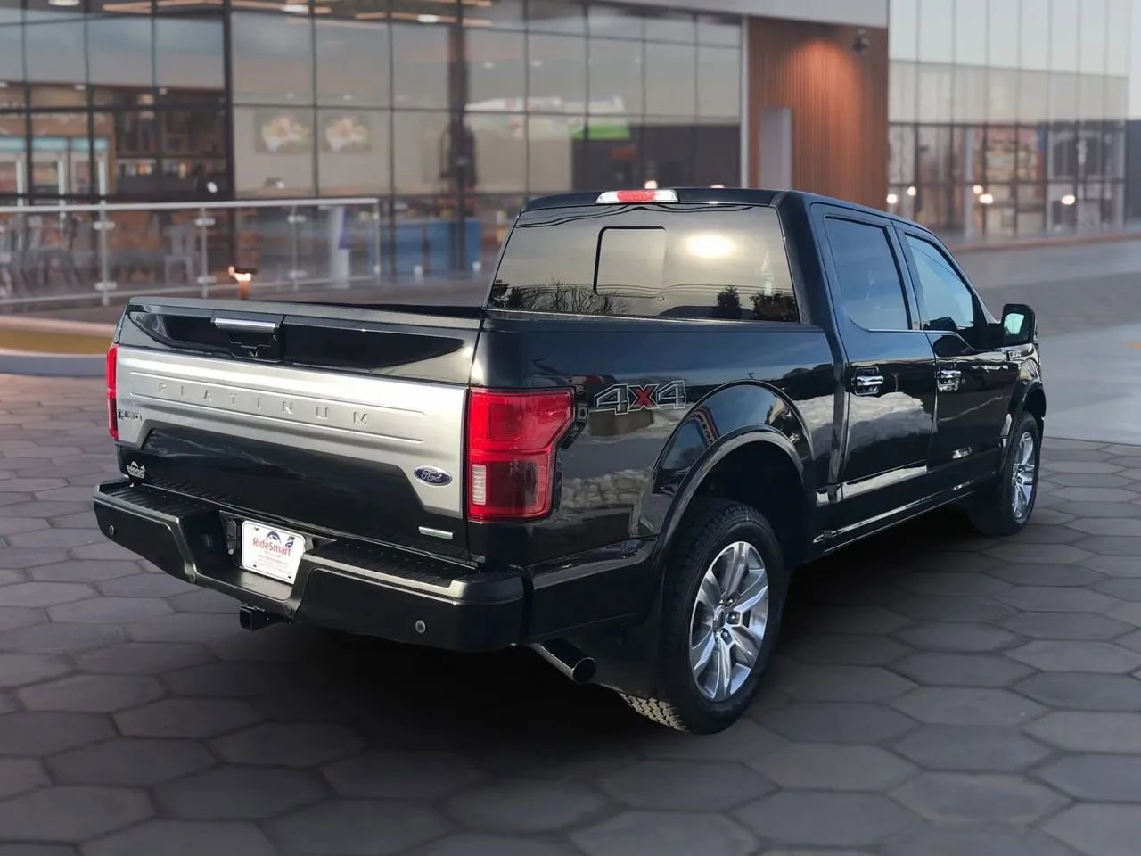 Used 2019 Ford F150 Platinum image 4