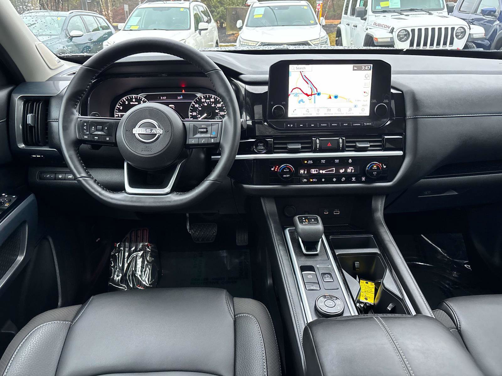 Used 2025 Nissan Pathfinder SL w/ SL Premium Package image 13