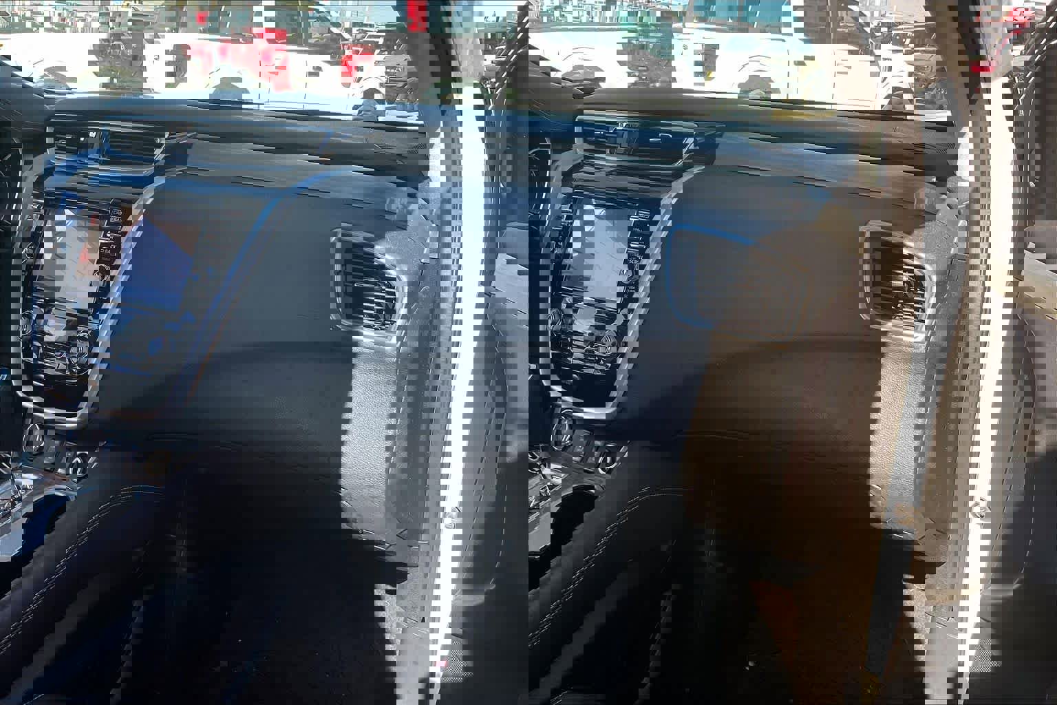 Used 2015 Nissan Murano SL w/ Cargo Package image 17