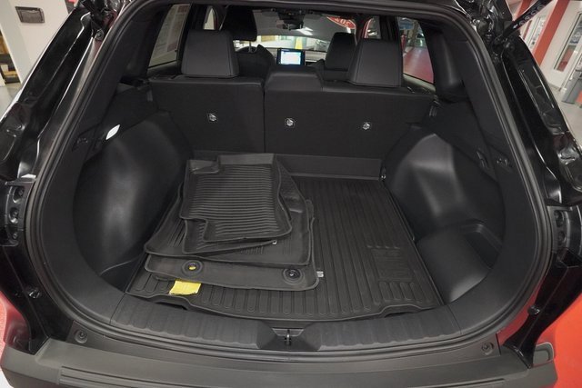 Certified 2024 Toyota Corolla Cross XSE image 37