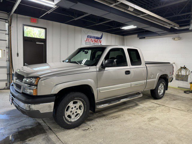 Used 2004 Chevrolet Silverado 1500 4x4 Extended Cab w/ Light Duty Power Package image 1