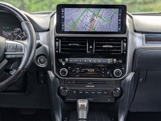 Used 2023 Lexus GX 460 Luxury w/ Sport Design Package AWD/4WD image 15