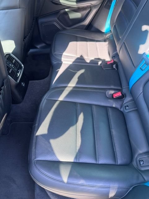 Used 2023 Porsche Macan AWD/4WD image 10