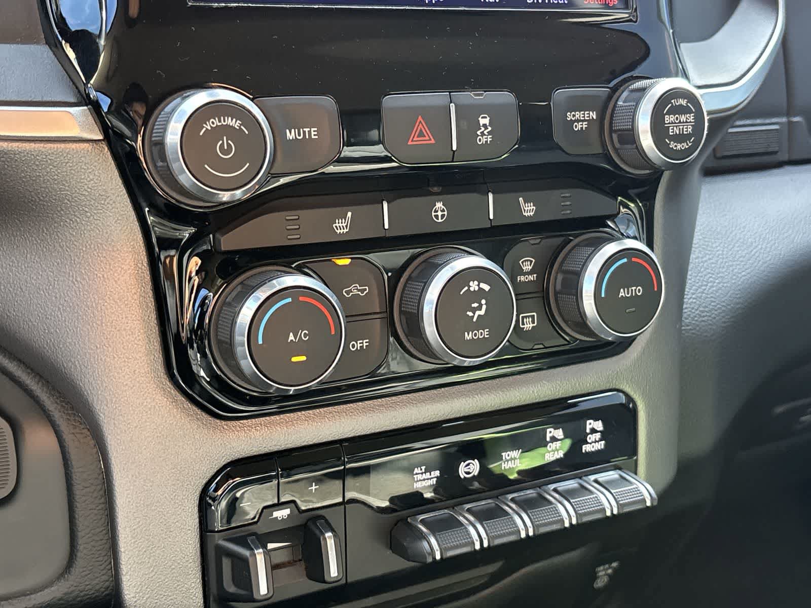 Used 2019 RAM 3500 Big Horn AWD/4WD image 20