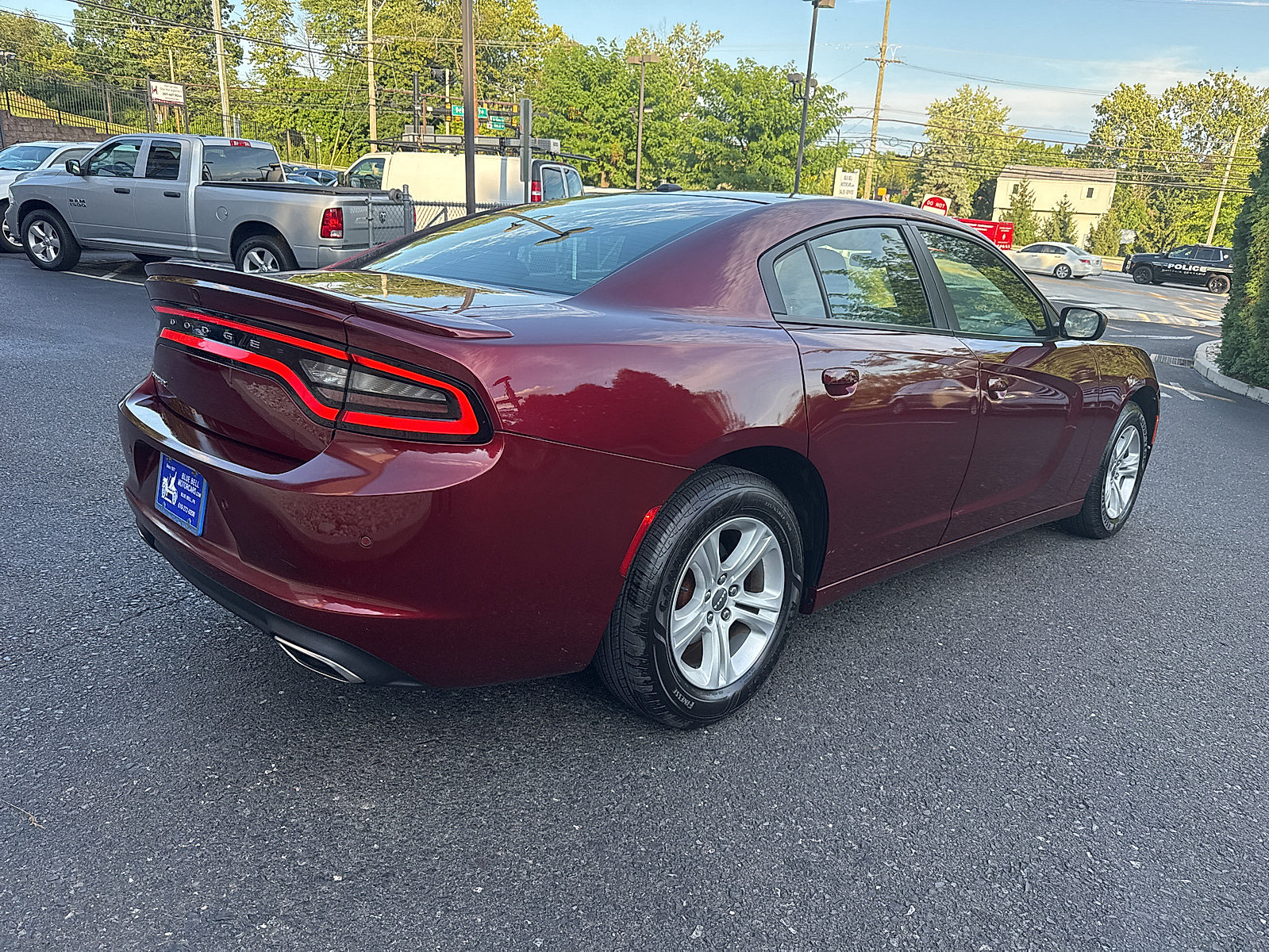 Used 2020 Dodge Charger SXT RWD image 4