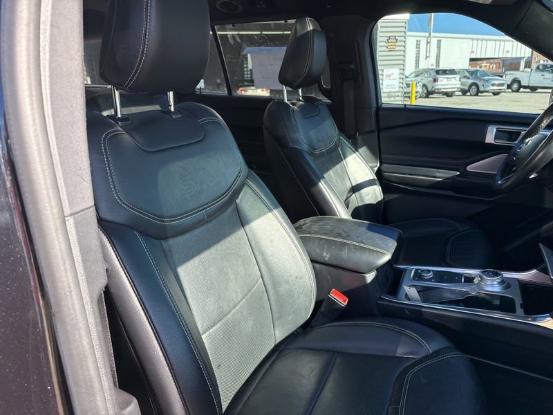 Used 2020 Ford Explorer ST w/ ST Street Pack image 9