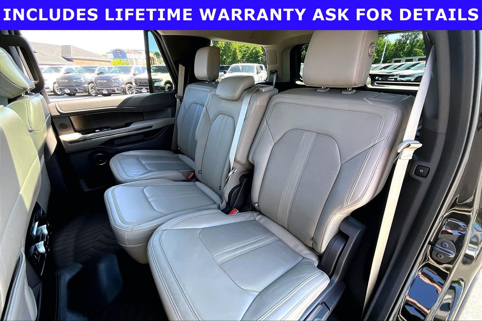 Used 2018 Ford Expedition Limited w/ Equipment Group 301A AWD/4WD image 22