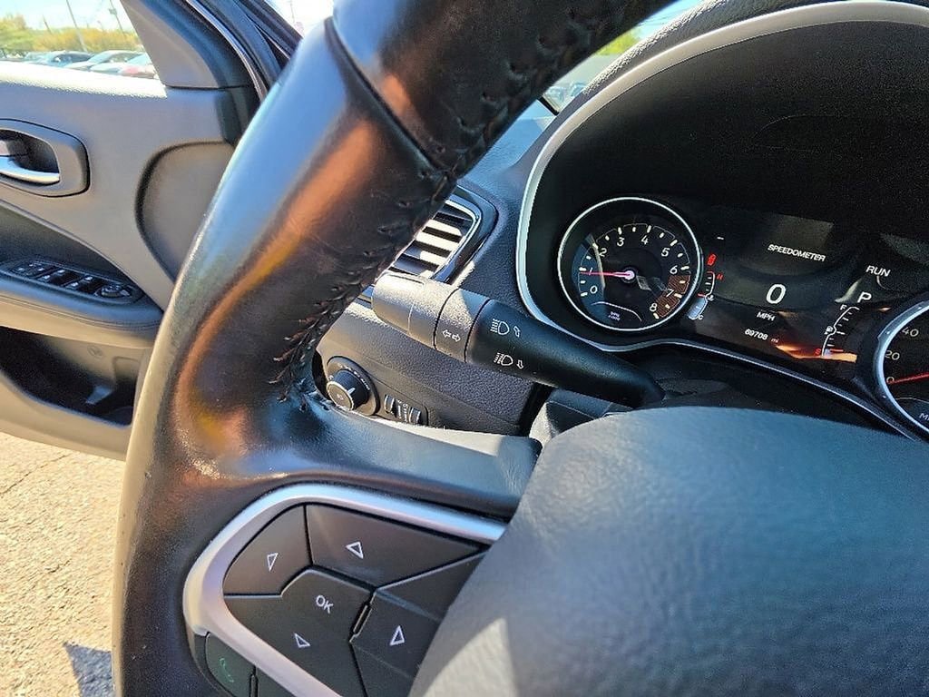 Used 2019 Jeep Compass Latitude AWD/4WD image 13