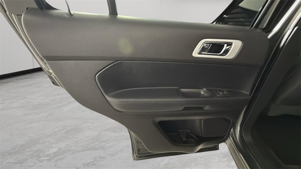 Used 2015 Ford Explorer Sport w/ Equipment Group 401A image 32