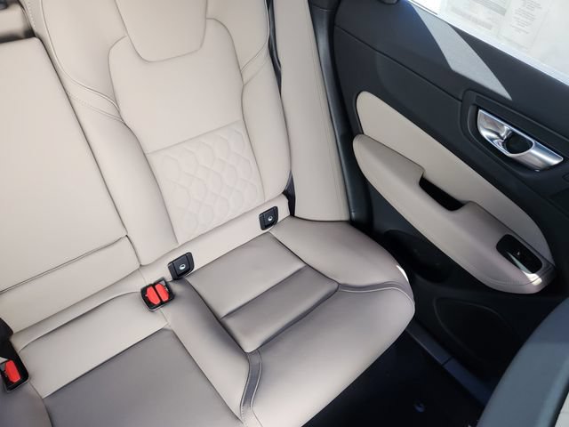 New 2026 Volvo XC60 T8 Plus w/ Climate Package AWD/4WD image 15