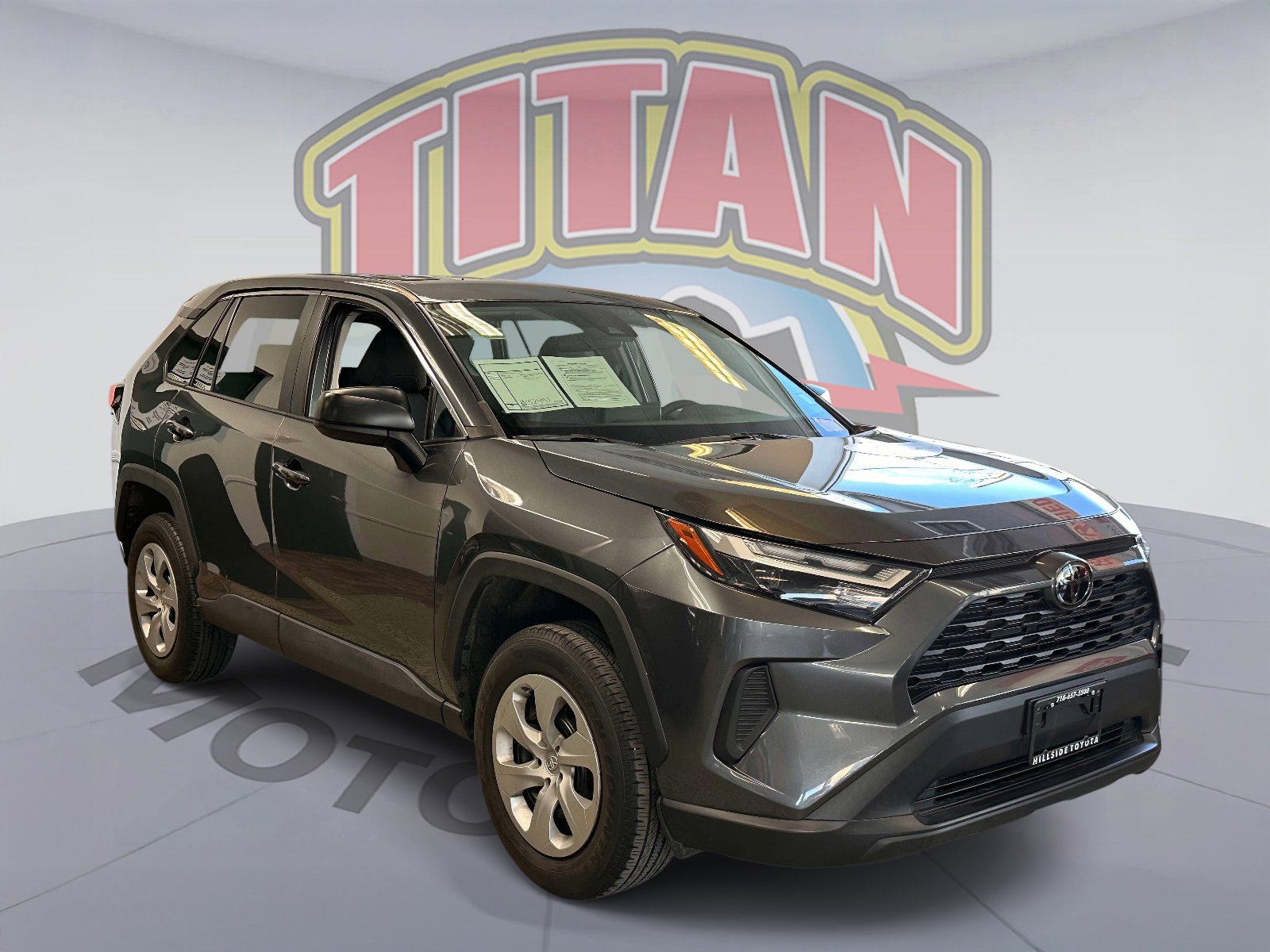 Used 2023 Toyota RAV4 LE AWD/4WD image 4