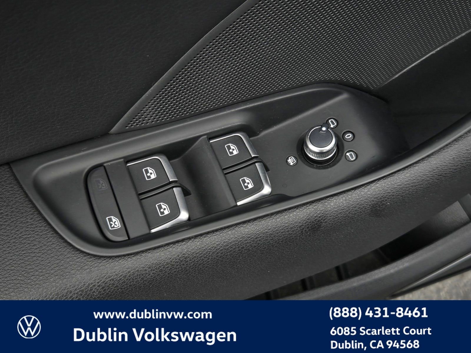 Used 2018 Audi A3 e-tron Premium Plus w/ Technology Package image 11