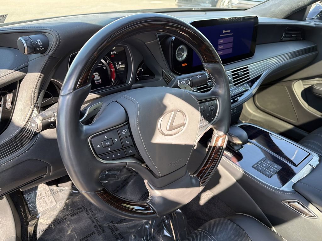 Used 2023 Lexus LS 500 AWD w/ Interior Upgrade Package image 21