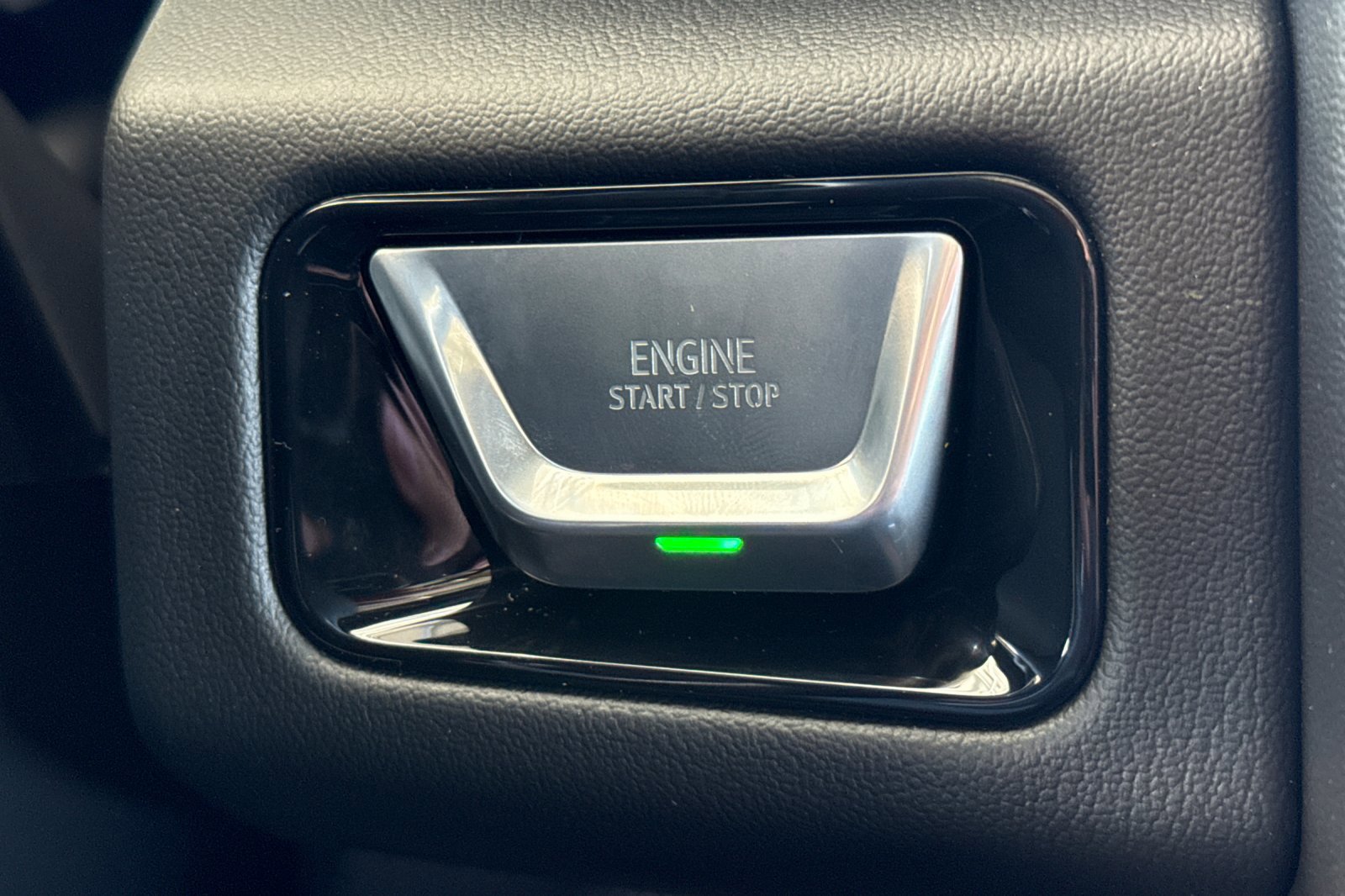 New 2026 GMC Yukon XL Denali w/ Denali Reserve Package image 26