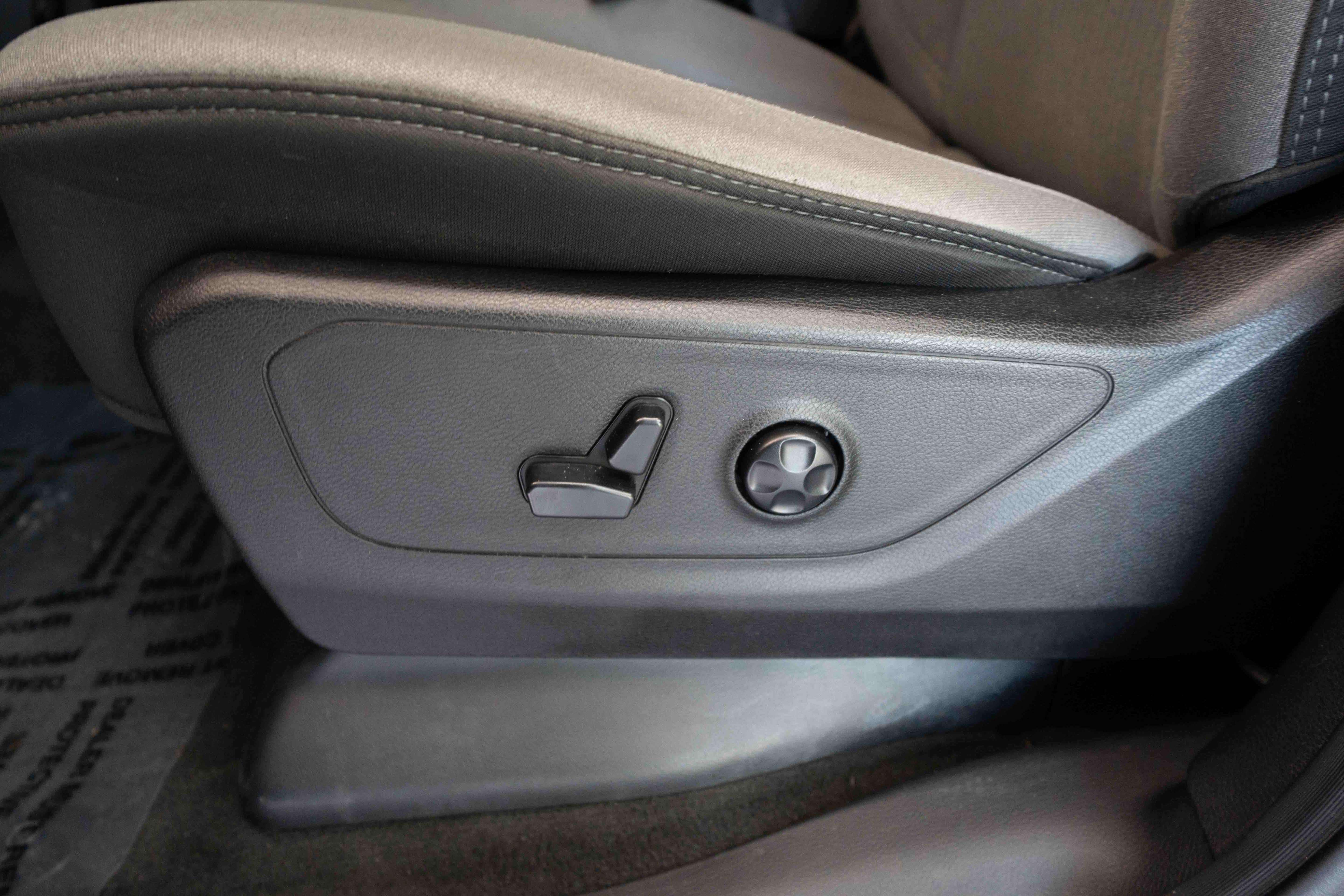 Used 2019 RAM 1500 Big Horn AWD/4WD image 12