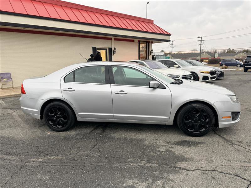 Used 2011 Ford Fusion SE w/ 202A Rapid Spec Order Code image 4