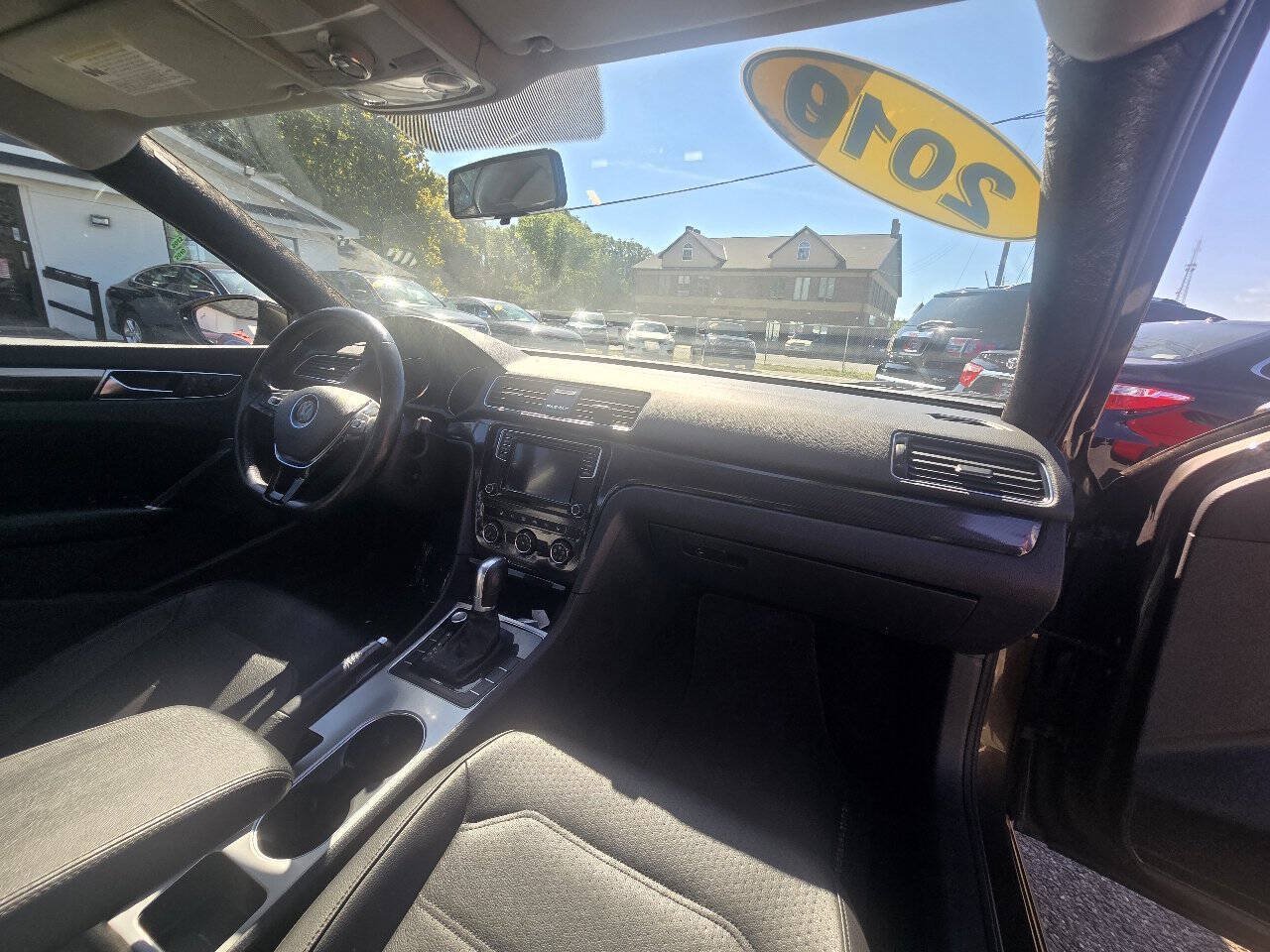 Used 2019 Volkswagen Passat 2.0T Wolfsburg FWD image 43
