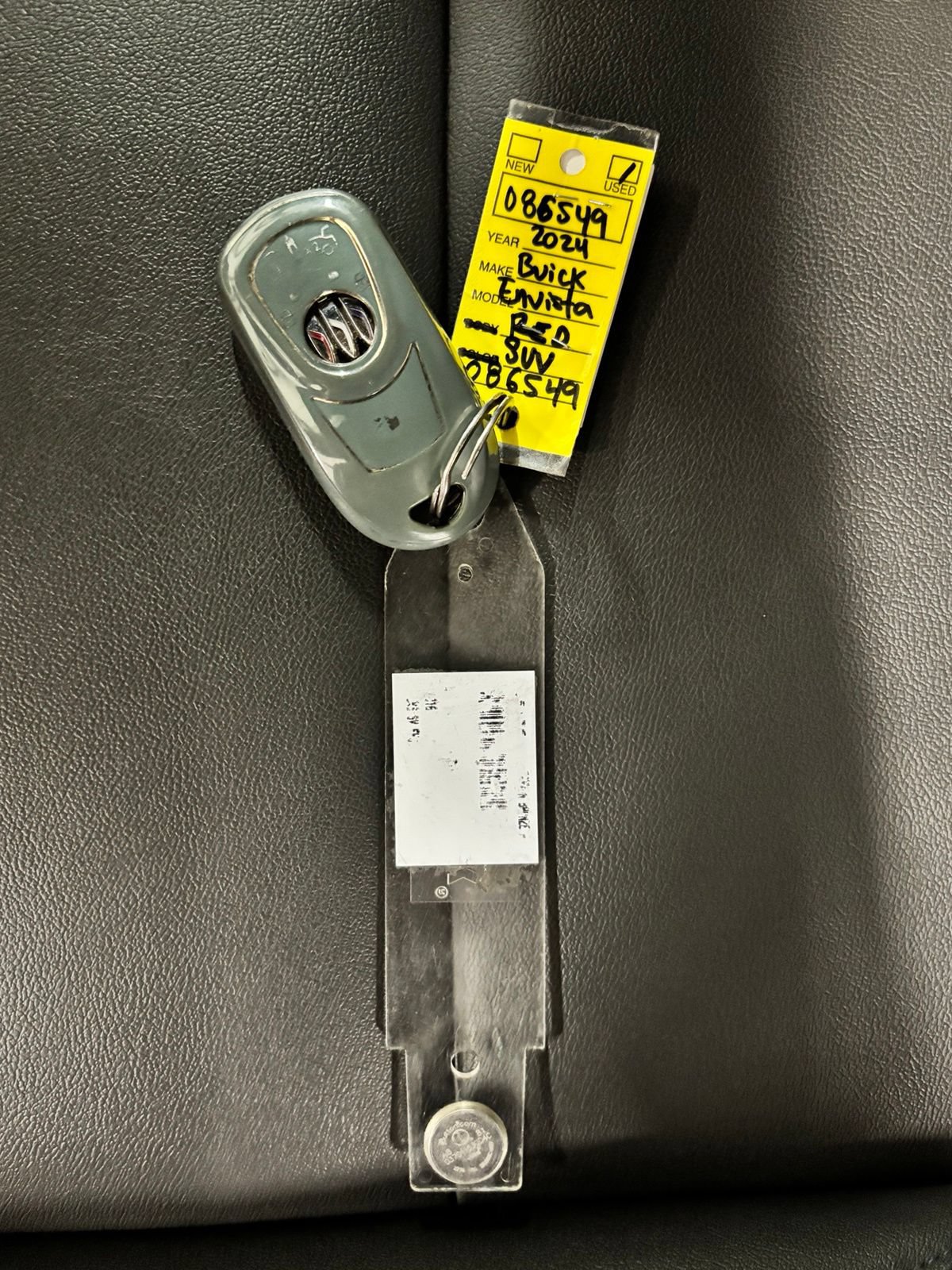 Used 2024 Buick Envista Sport Touring w/ Convenience II Package FWD image 25