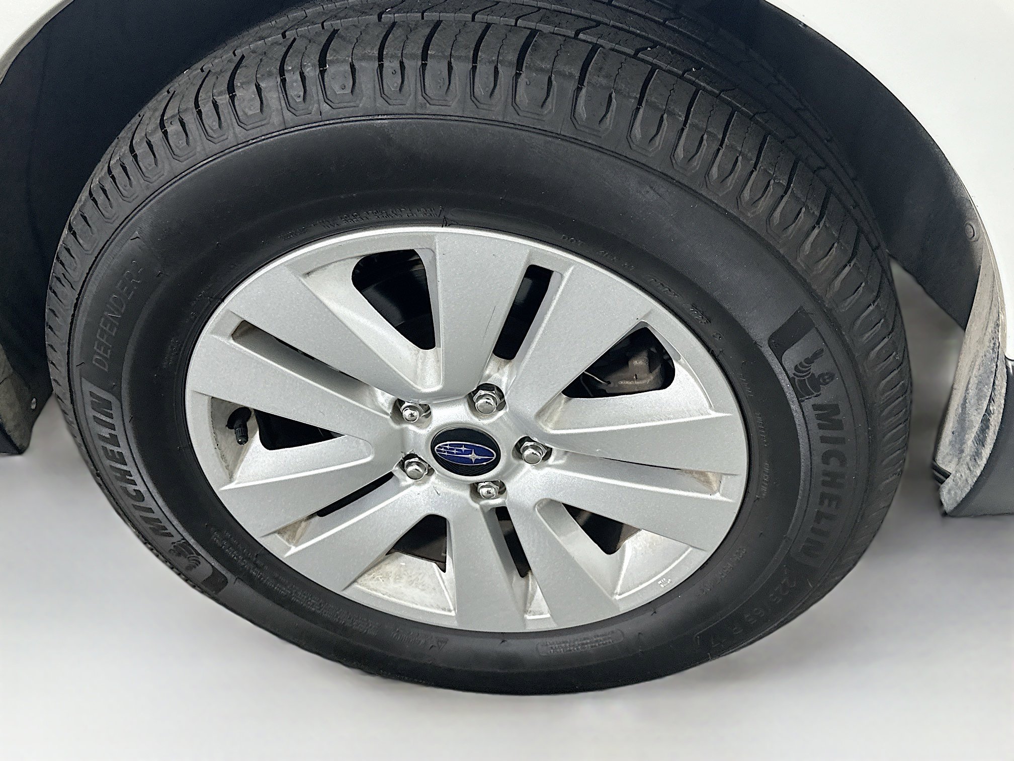 Used 2018 Subaru Outback 2.5i Premium image 11