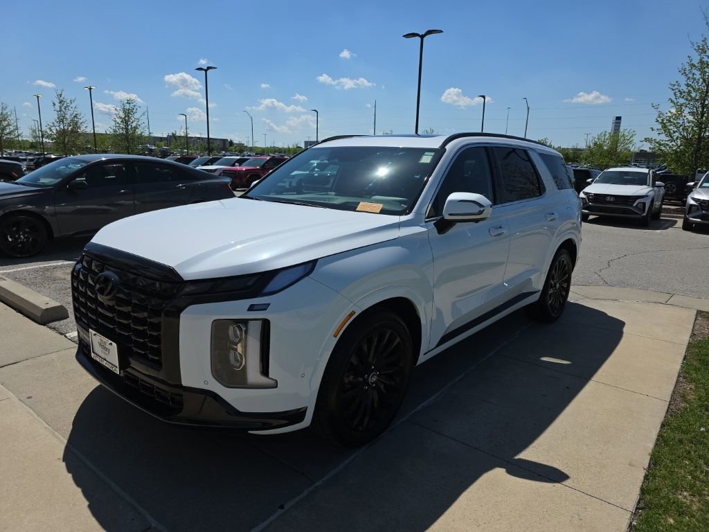 Used 2025 Hyundai Palisade Calligraphy image 1
