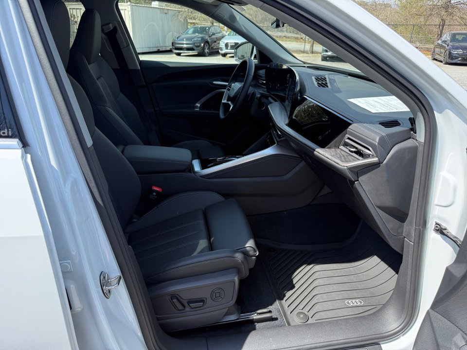 Certified 2025 Audi Q5 Premium Plus w/ Premium Plus image 28
