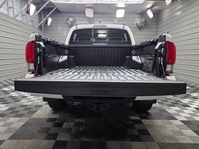 Used 2022 Toyota Tacoma SR AWD/4WD image 10