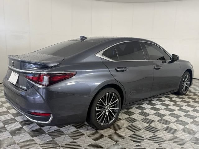 Certified 2024 Lexus ES 300h w/ Premium Package FWD image 8