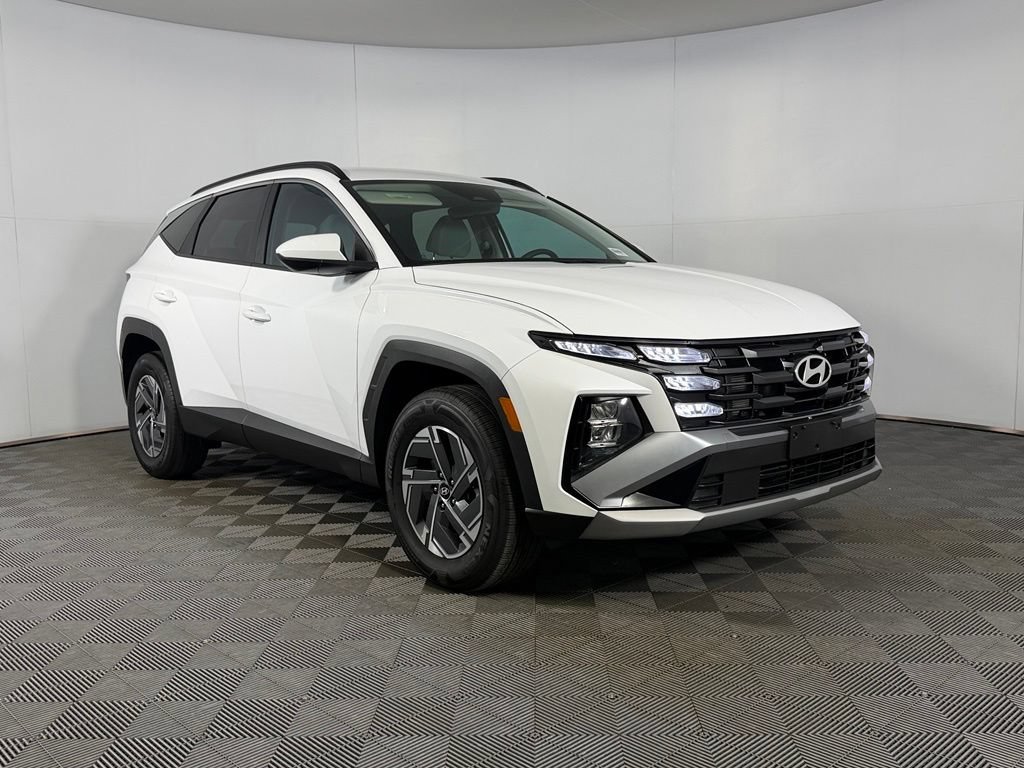 Used 2025 Hyundai Tucson Blue AWD/4WD image 4