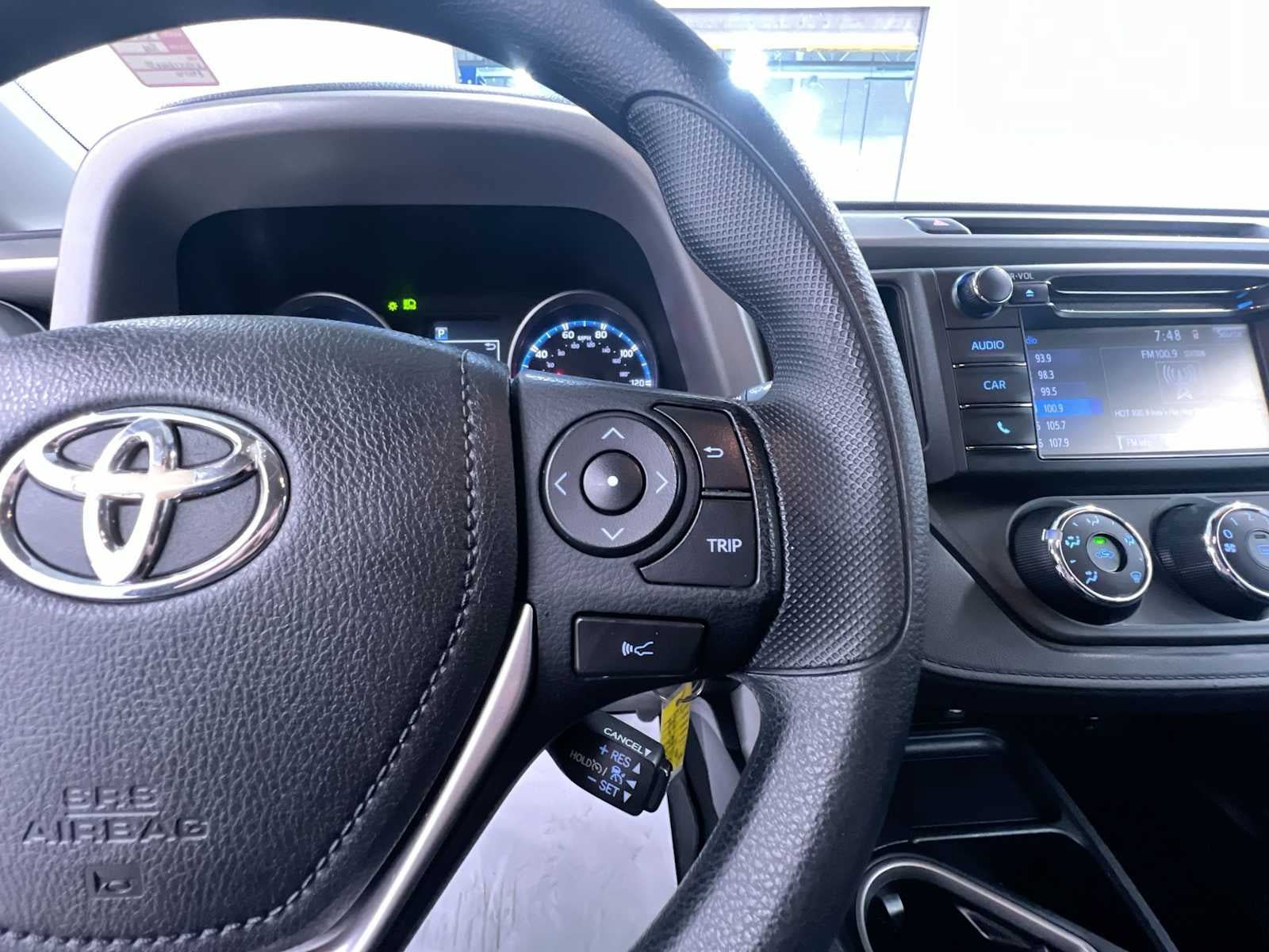 Used 2018 Toyota RAV4 LE w/ All Weather Liner Package FWD image 21