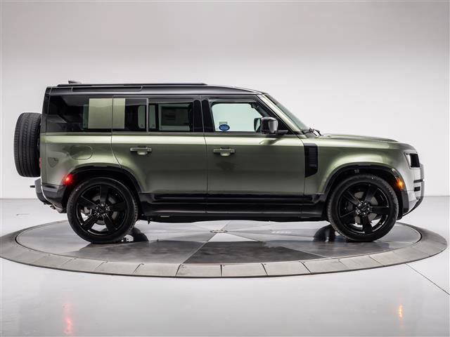 New 2026 Land Rover Defender 110 X-Dynamic SE AWD/4WD image 6