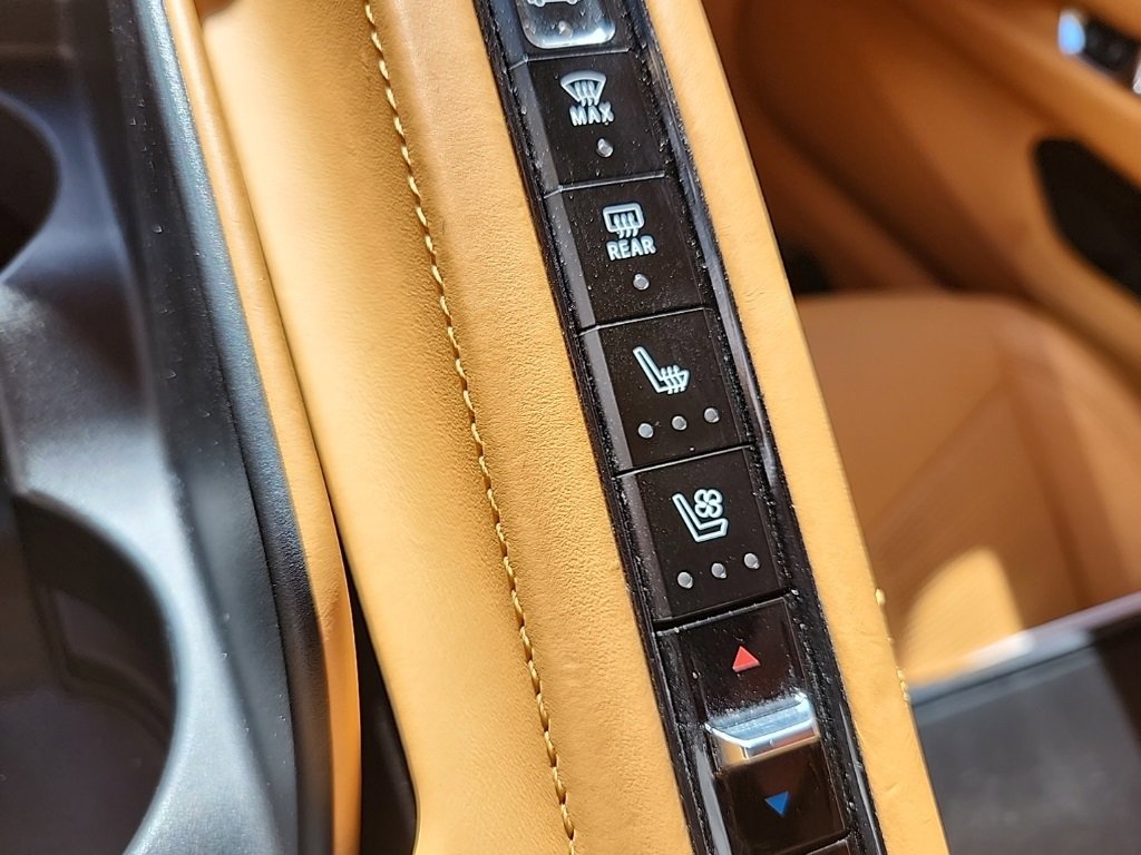 Used 2020 Chevrolet Corvette Stingray Premium Cpe w/ 3LT Preferred Equipment Group image 30