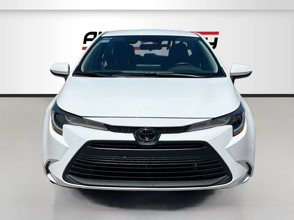 Used 2026 Toyota Corolla LE FWD image 2