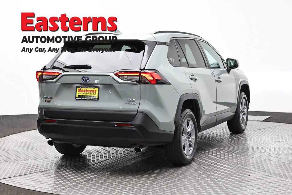 Used 2022 Toyota RAV4 XLE image 5
