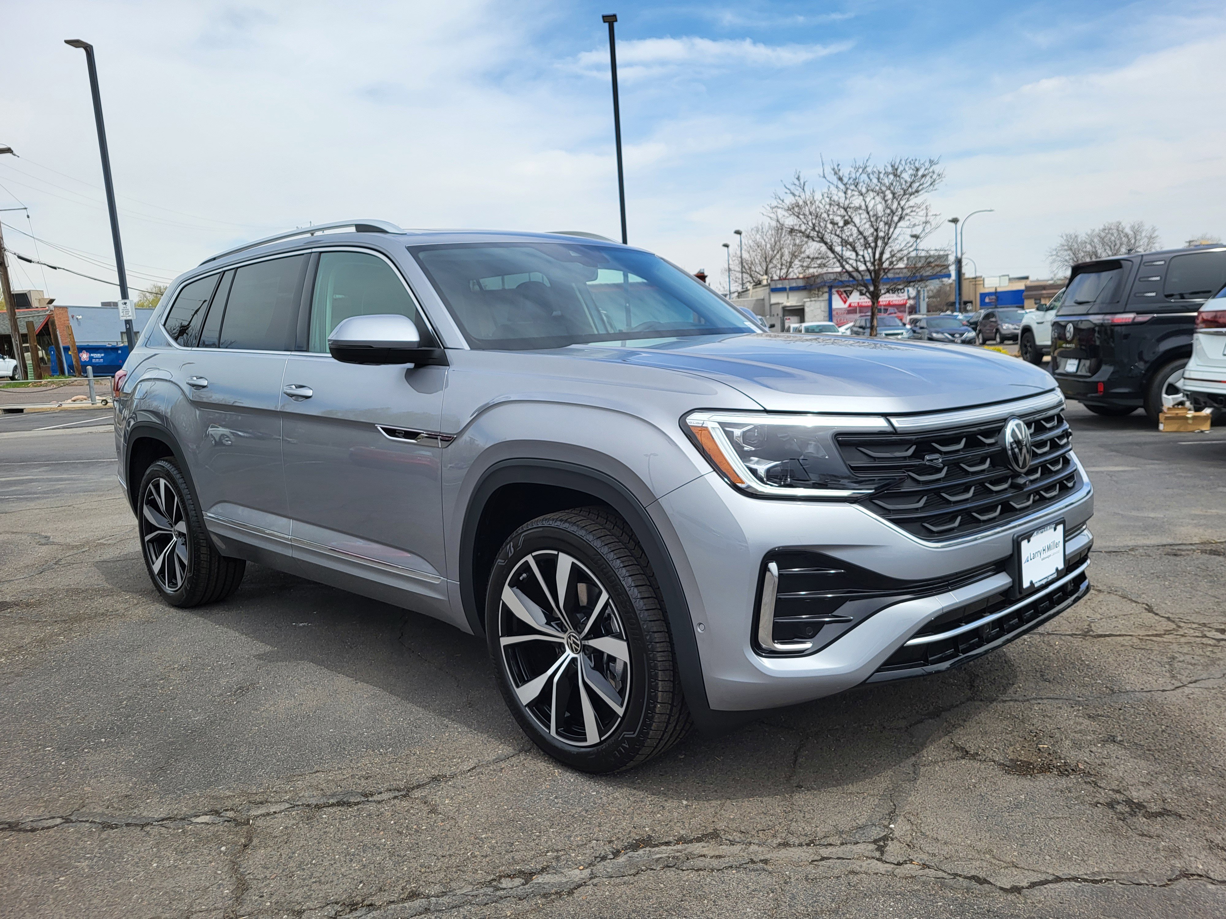 New 2025 Volkswagen Atlas SEL Premium R-Line image 7