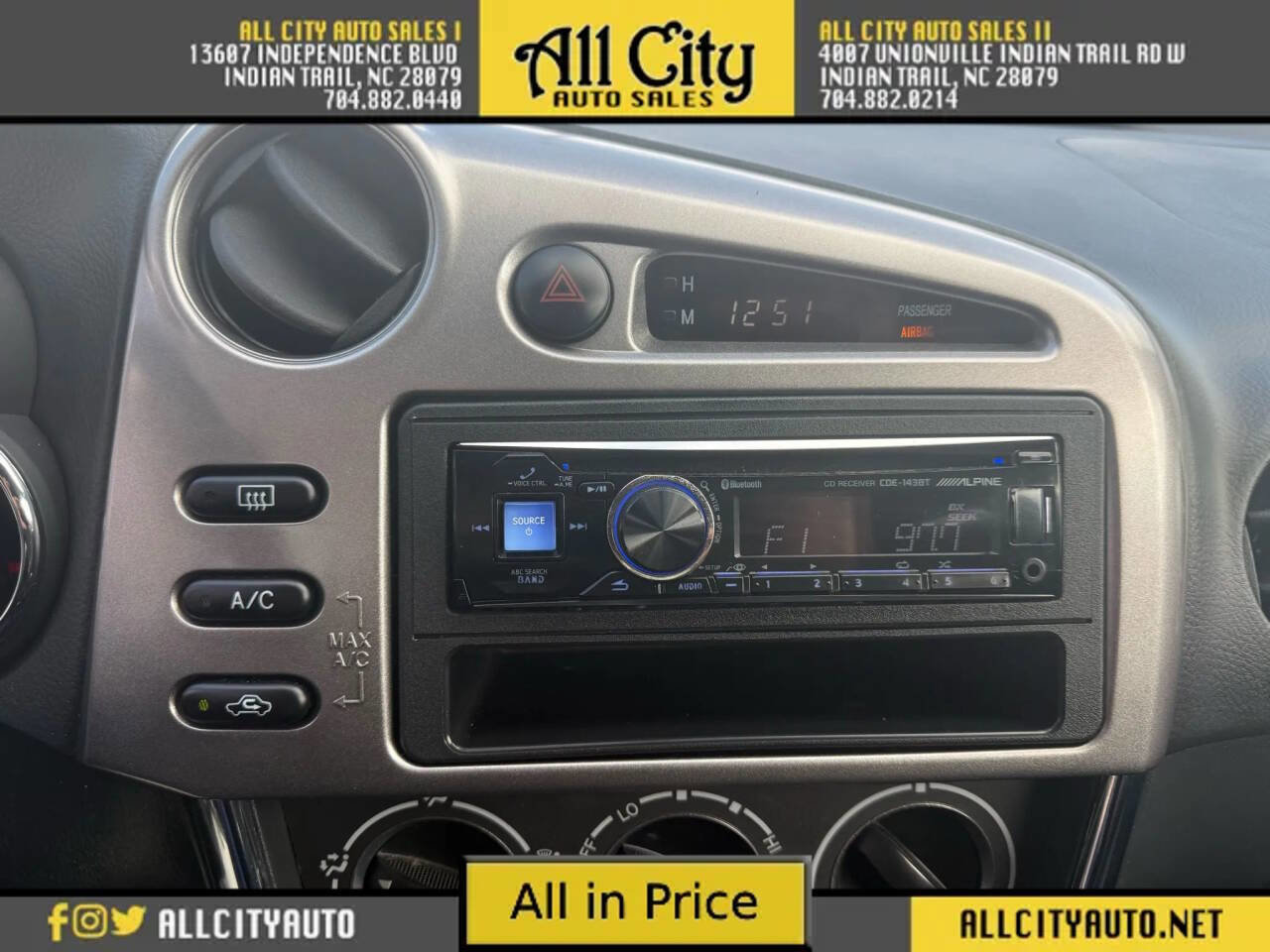 Used 2008 Toyota Matrix XR image 22