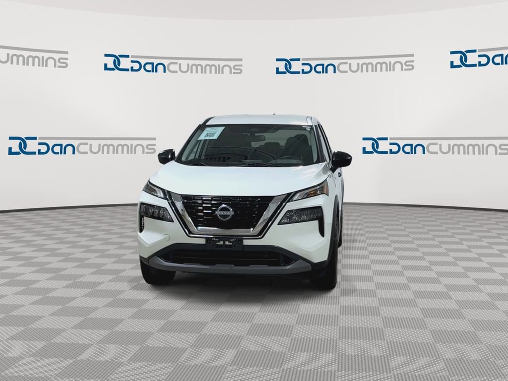 Used 2023 Nissan Rogue S FWD image 4
