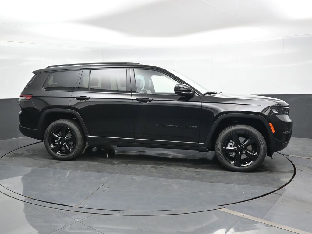 New 2025 Jeep Grand Cherokee L Limited image 3